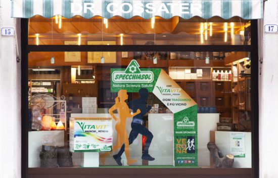 VETRINE SPECCHIASOL PER LA STRAVERONA 2019