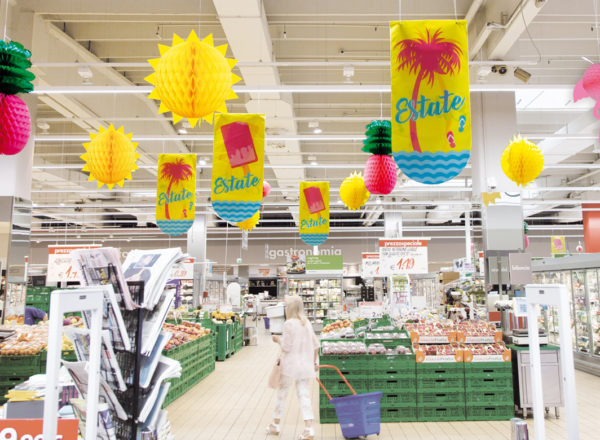 Sole e frutta in carta a nido d’ape