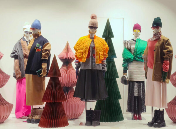 Dalla progettazione alla fornitura portiamo il Natale in ogni spazio